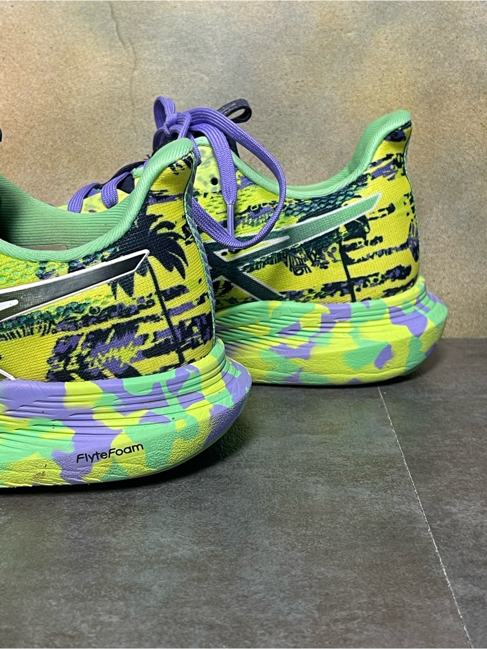Asics Noosa Tri 14 Women's Running Shoes Safety Yellow/Midnight Size 7.5B - Picture 10 of 16